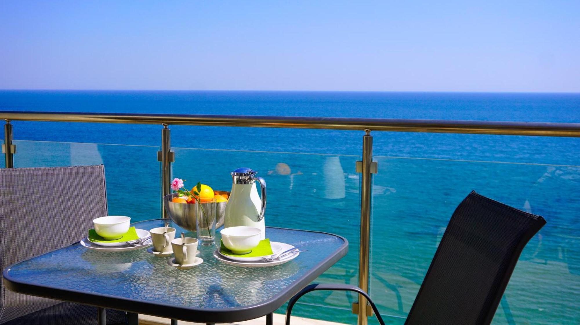 Апартаменти Бяла Клиф На Плажа - Apartments Byala Cliff First Line エクステリア 写真