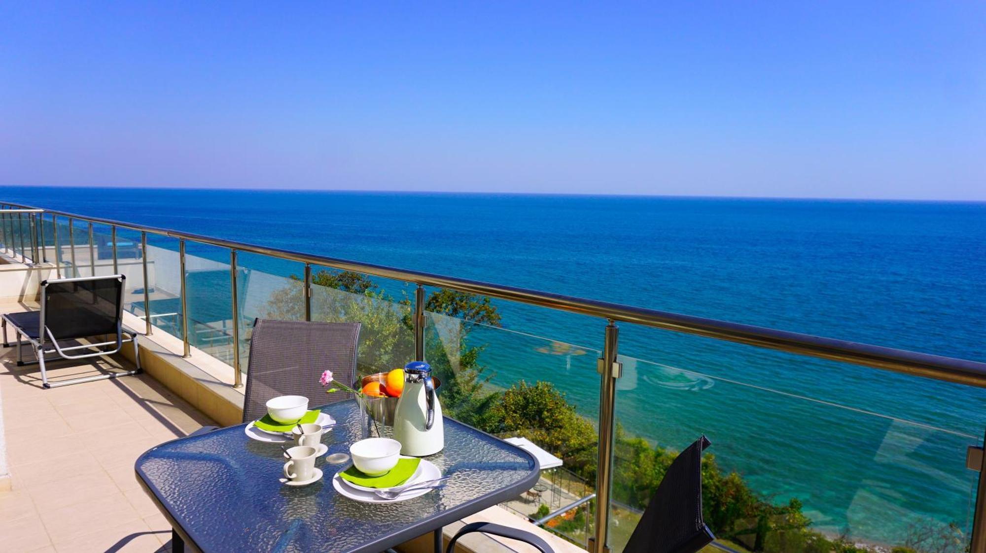 Апартаменти Бяла Клиф На Плажа - Apartments Byala Cliff First Line エクステリア 写真