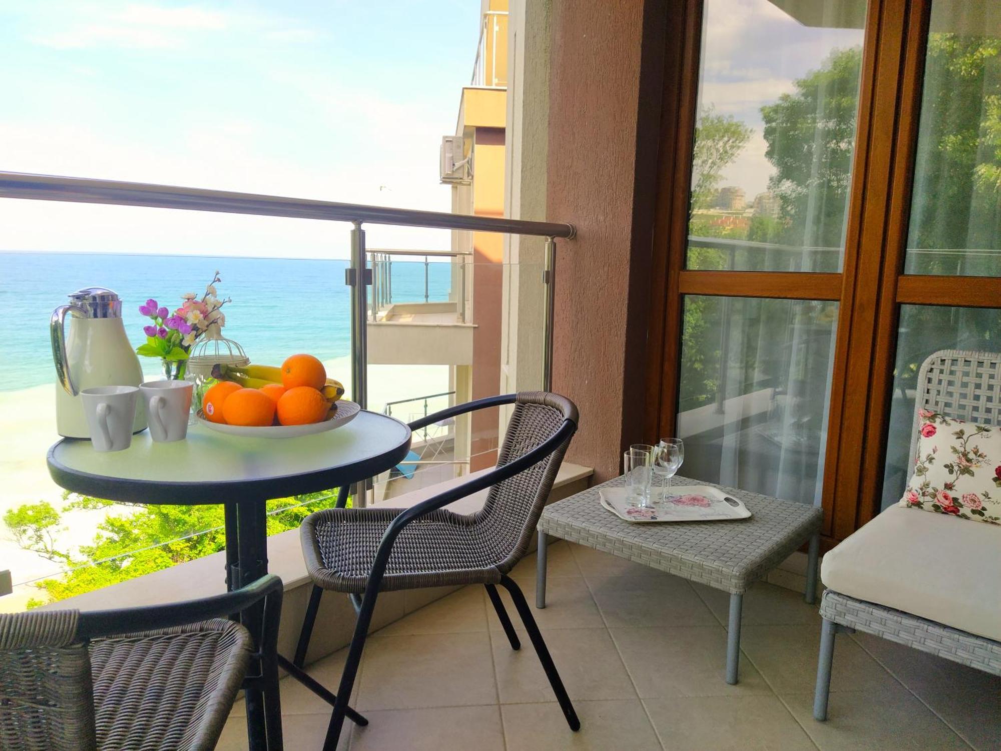 Апартаменти Бяла Клиф На Плажа - Apartments Byala Cliff First Line エクステリア 写真