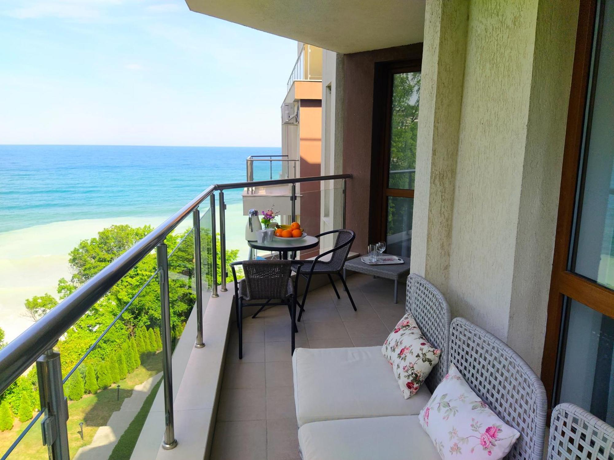 Апартаменти Бяла Клиф На Плажа - Apartments Byala Cliff First Line エクステリア 写真