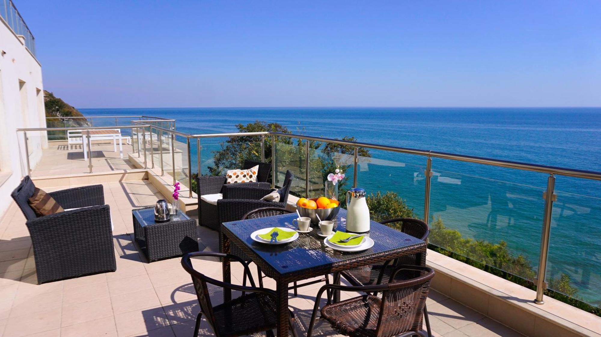 Апартаменти Бяла Клиф На Плажа - Apartments Byala Cliff First Line エクステリア 写真