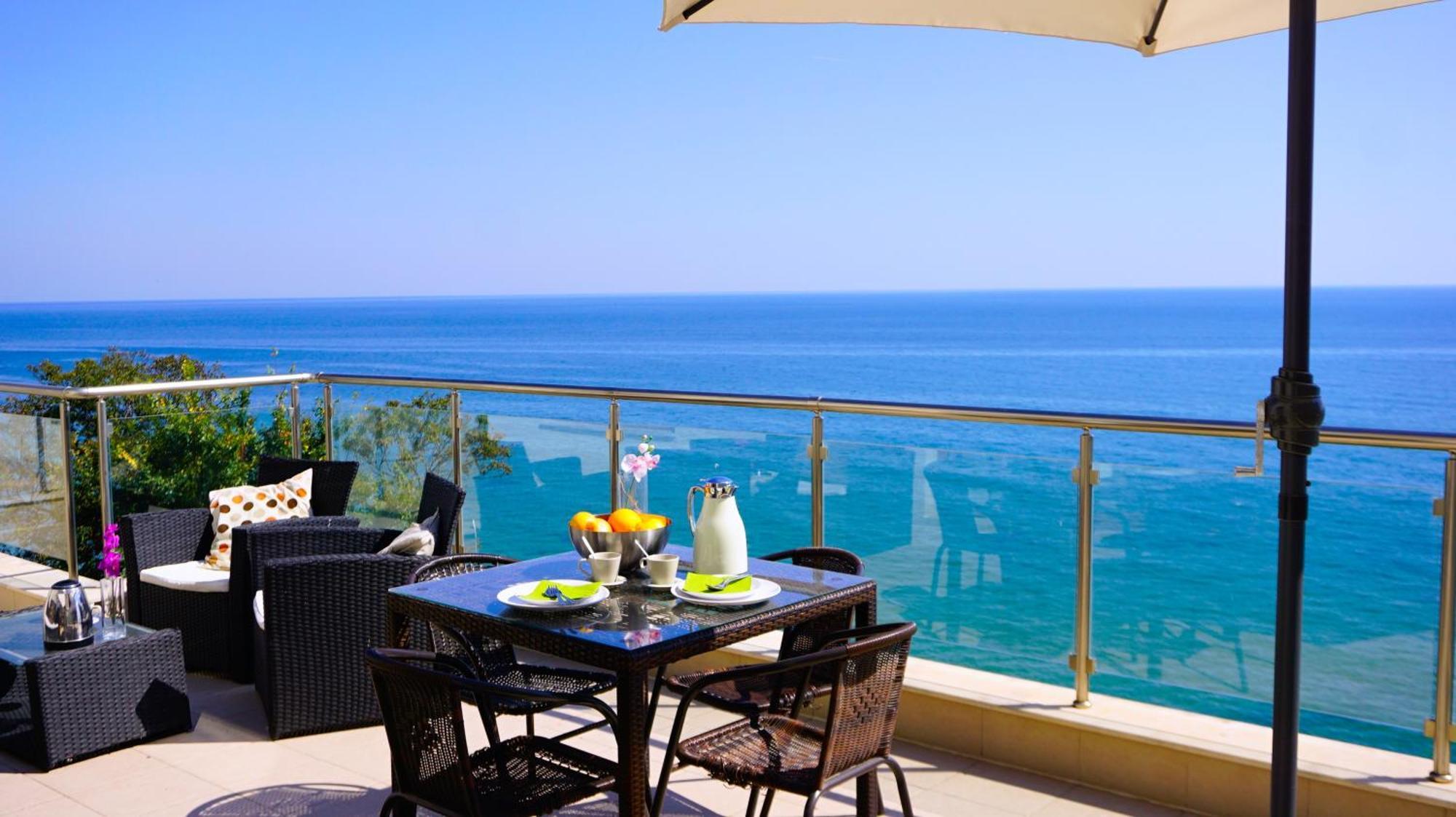 Апартаменти Бяла Клиф На Плажа - Apartments Byala Cliff First Line エクステリア 写真